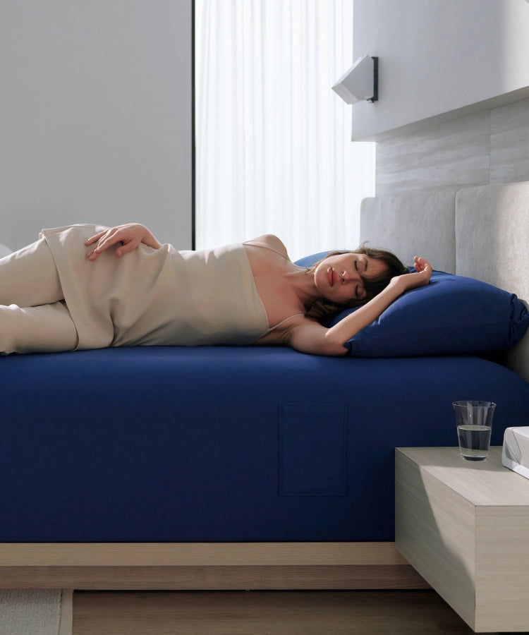 Breescape twilight blue cooling fitted sheet: instant cool touch, breathable bedding for hot sleepers.