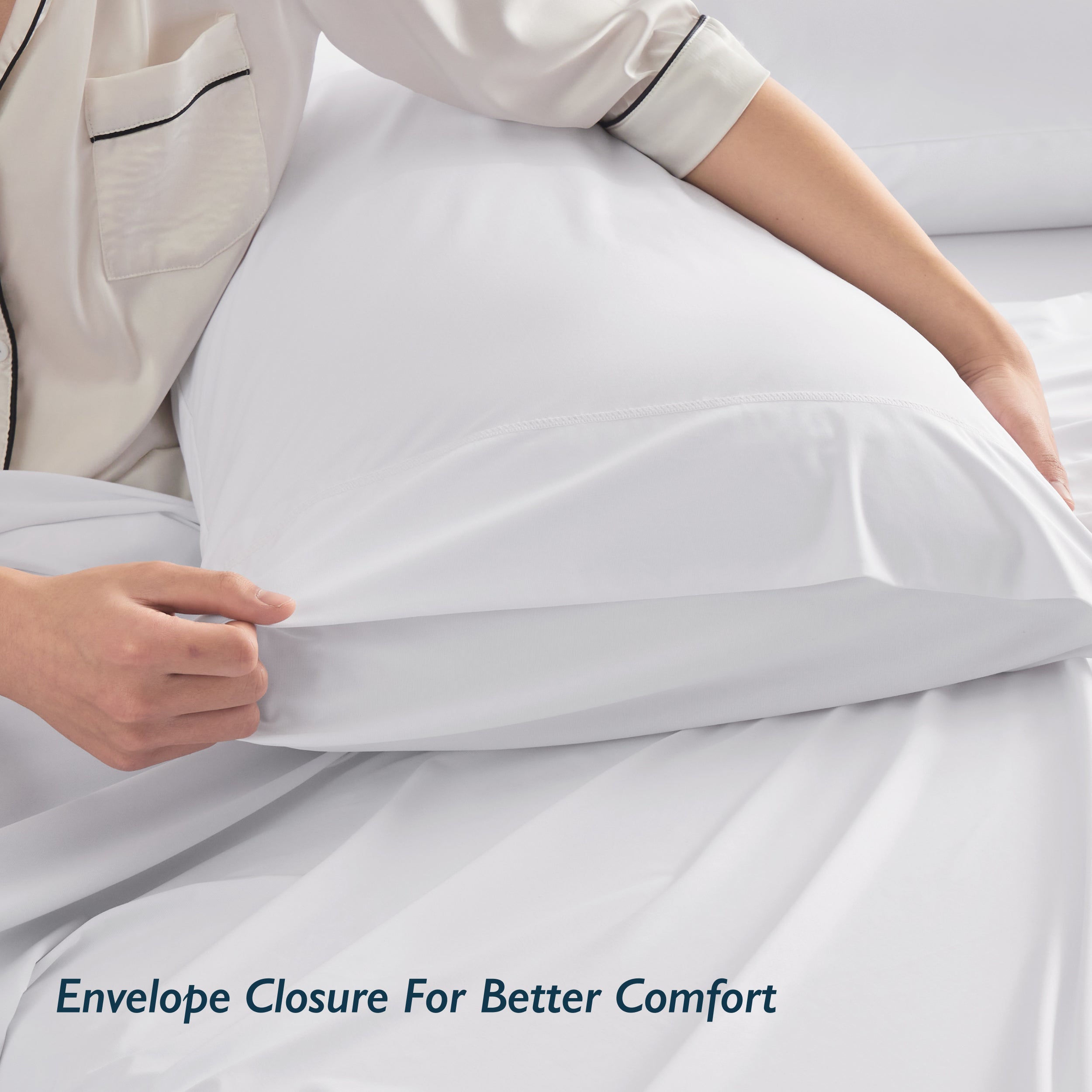 Breescape snow white cooling pillowcase: envelope closure for better comfort.